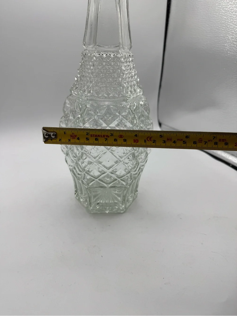 Vintage Anchor Hocking Hexagonal WEXFORD Gold Trim Decanter w/Stopper 1965